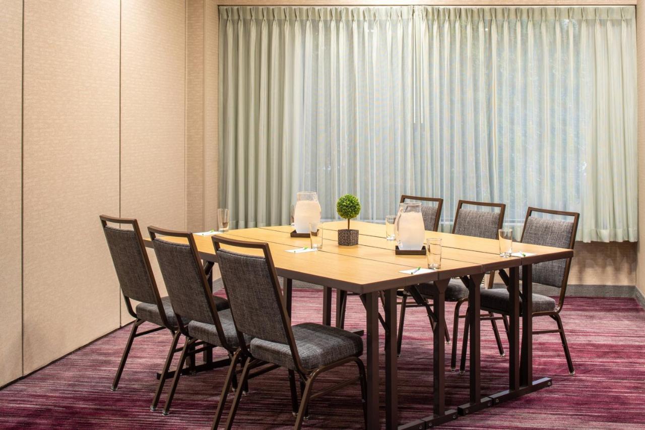  | Courtyard by Marriott Portland Airport