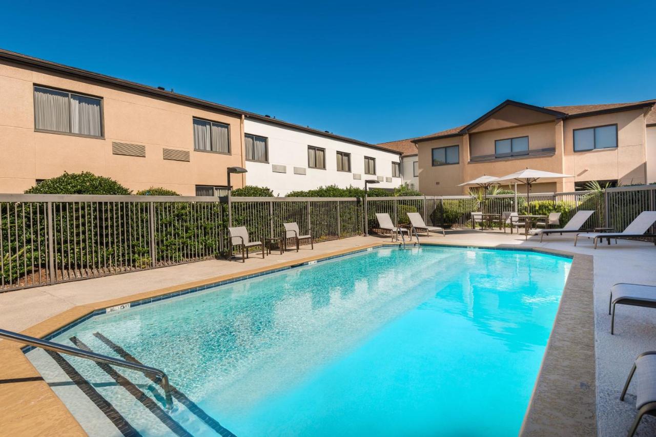 Courtyard by Marriott Wilmington / Wrightsville Beach