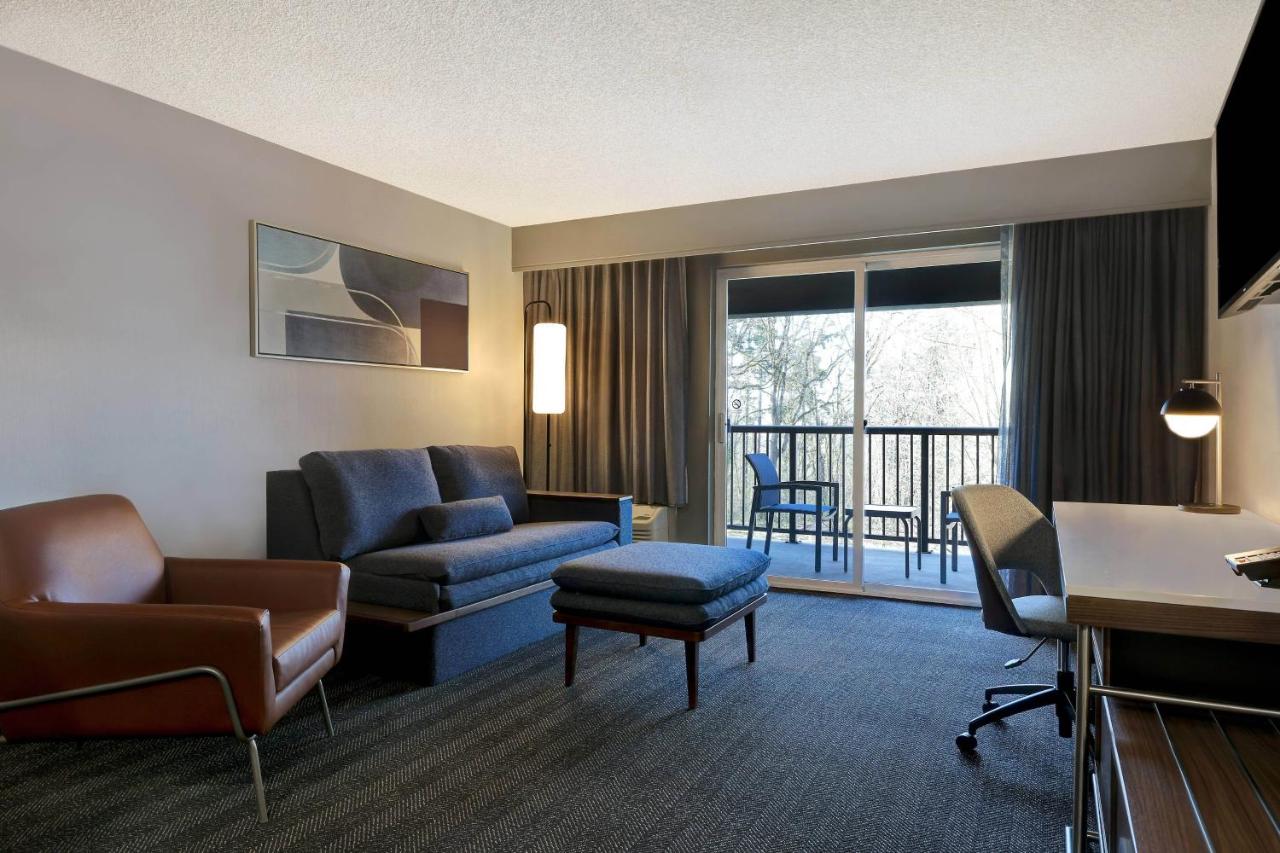 | Courtyard by Marriott Portland Southeast/Clackamas