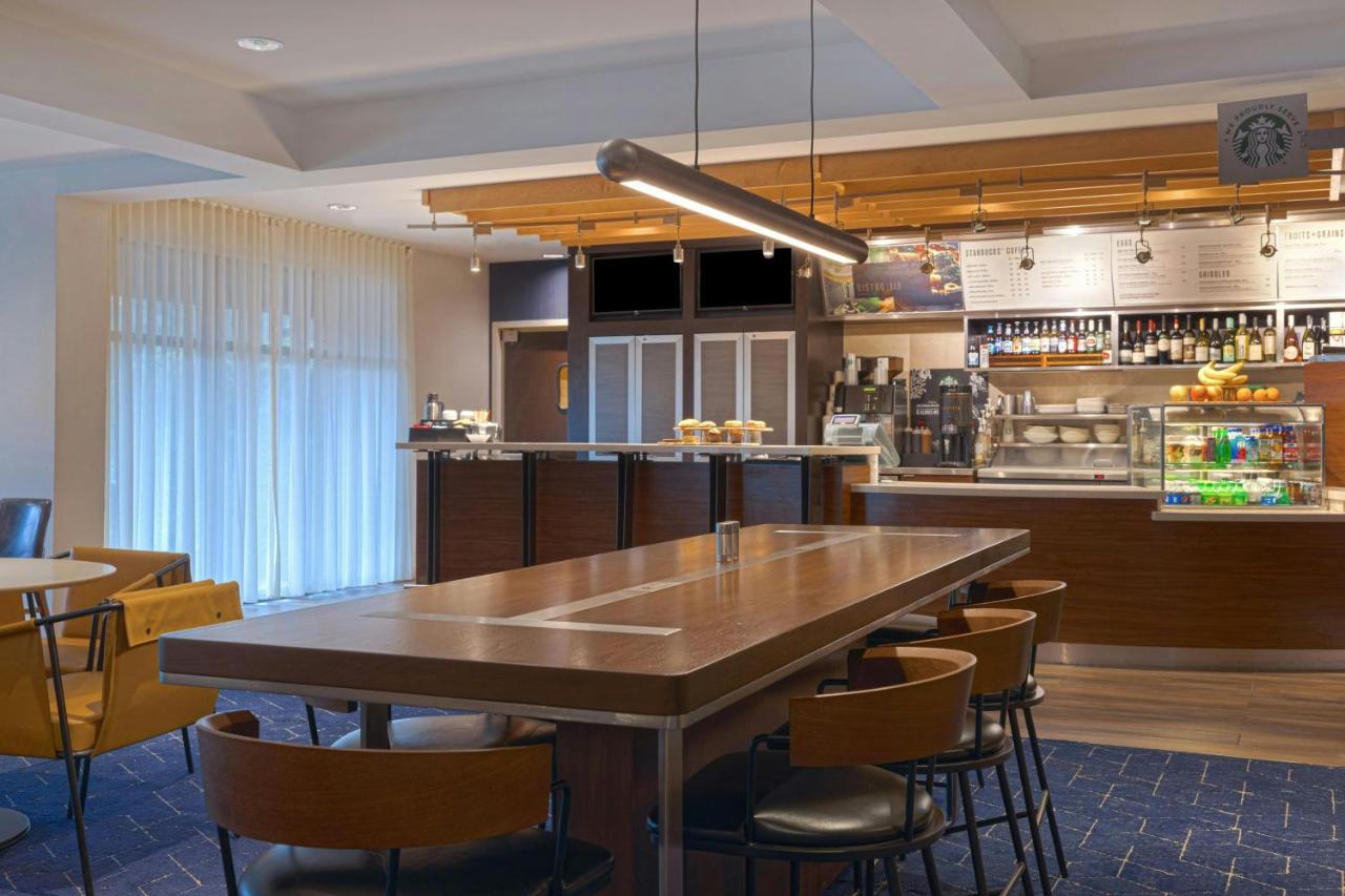 | Courtyard by Marriott Portland Southeast/Clackamas