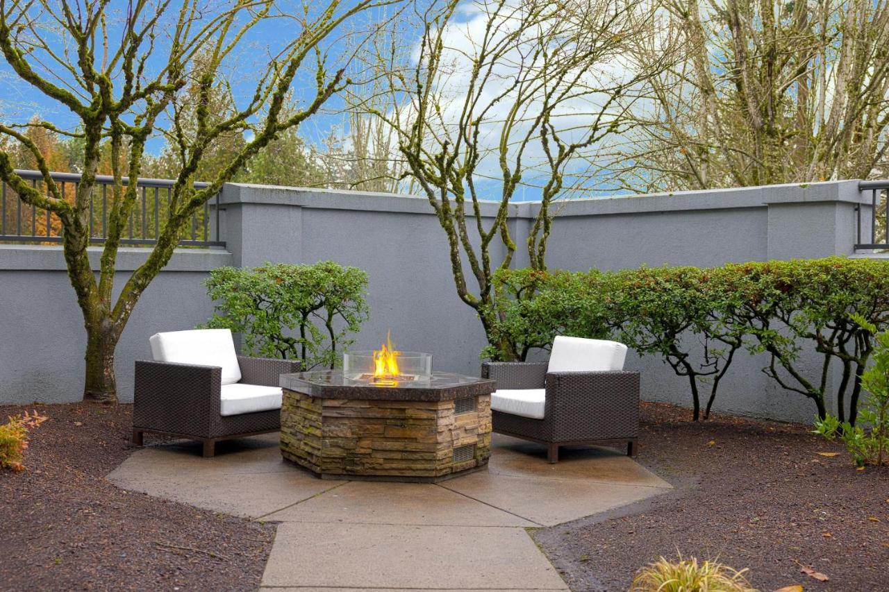 | Courtyard by Marriott Portland Southeast/Clackamas