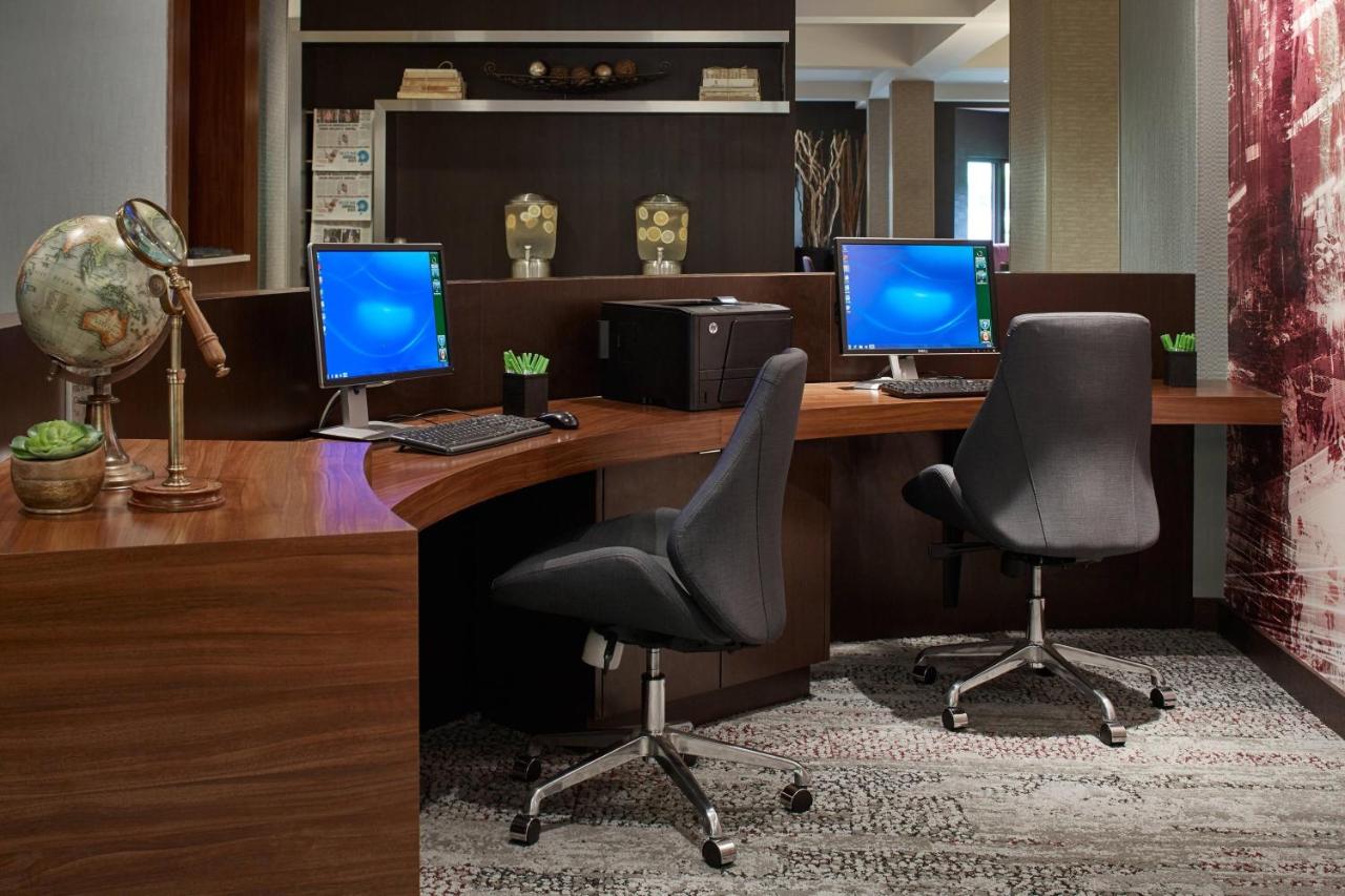 | Courtyard by Marriott Portland Southeast/Clackamas
