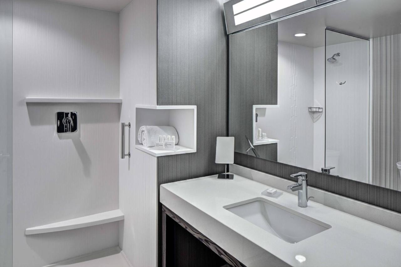  | Courtyard by Marriott Appleton Riverfront