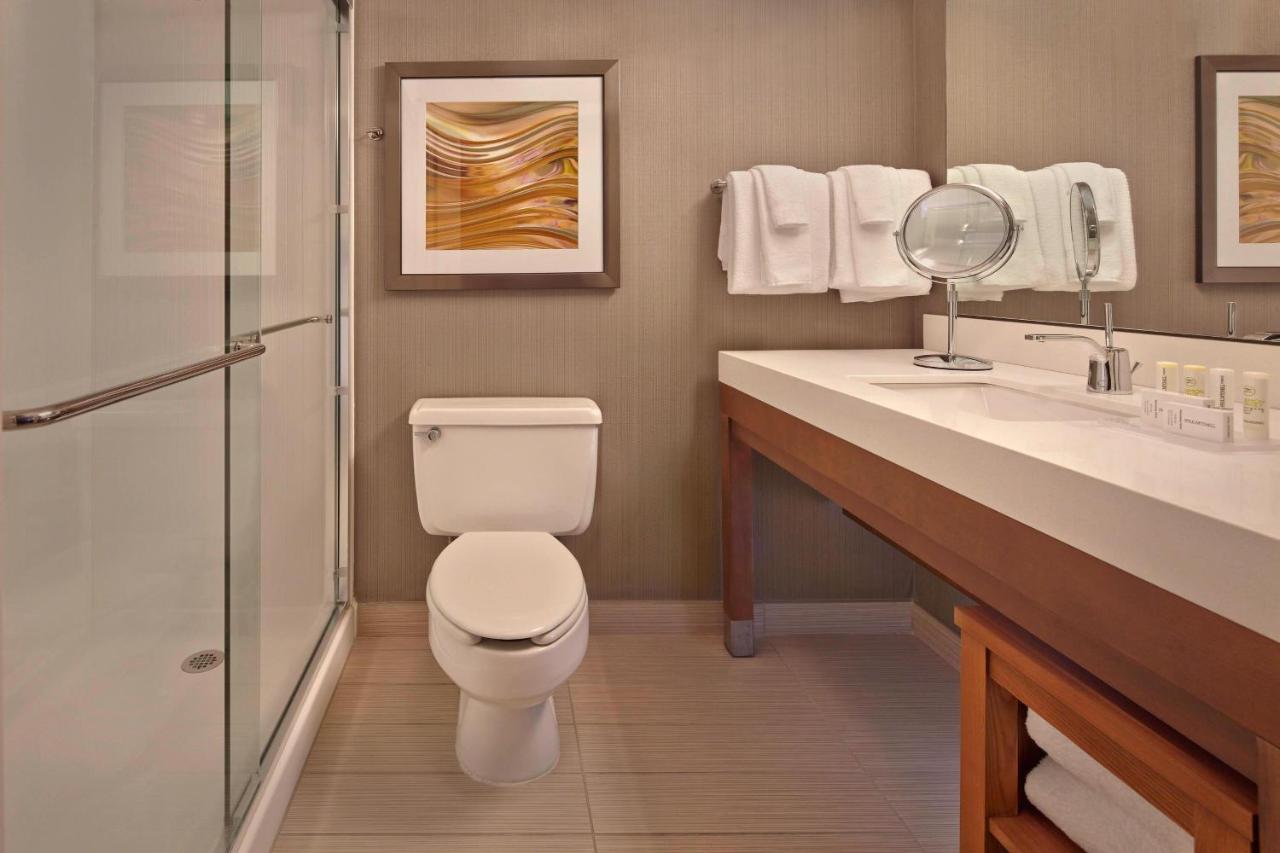 Queen Room with Two Queen Beds at Courtyard by Marriott Philadelphia City Avenue