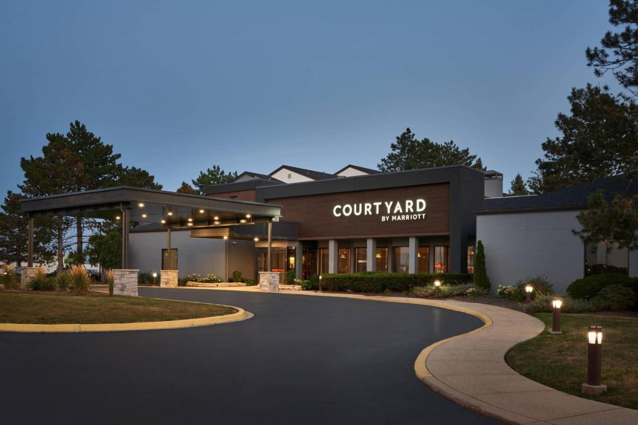  | Courtyard Chicago Wood Dale / Itasca