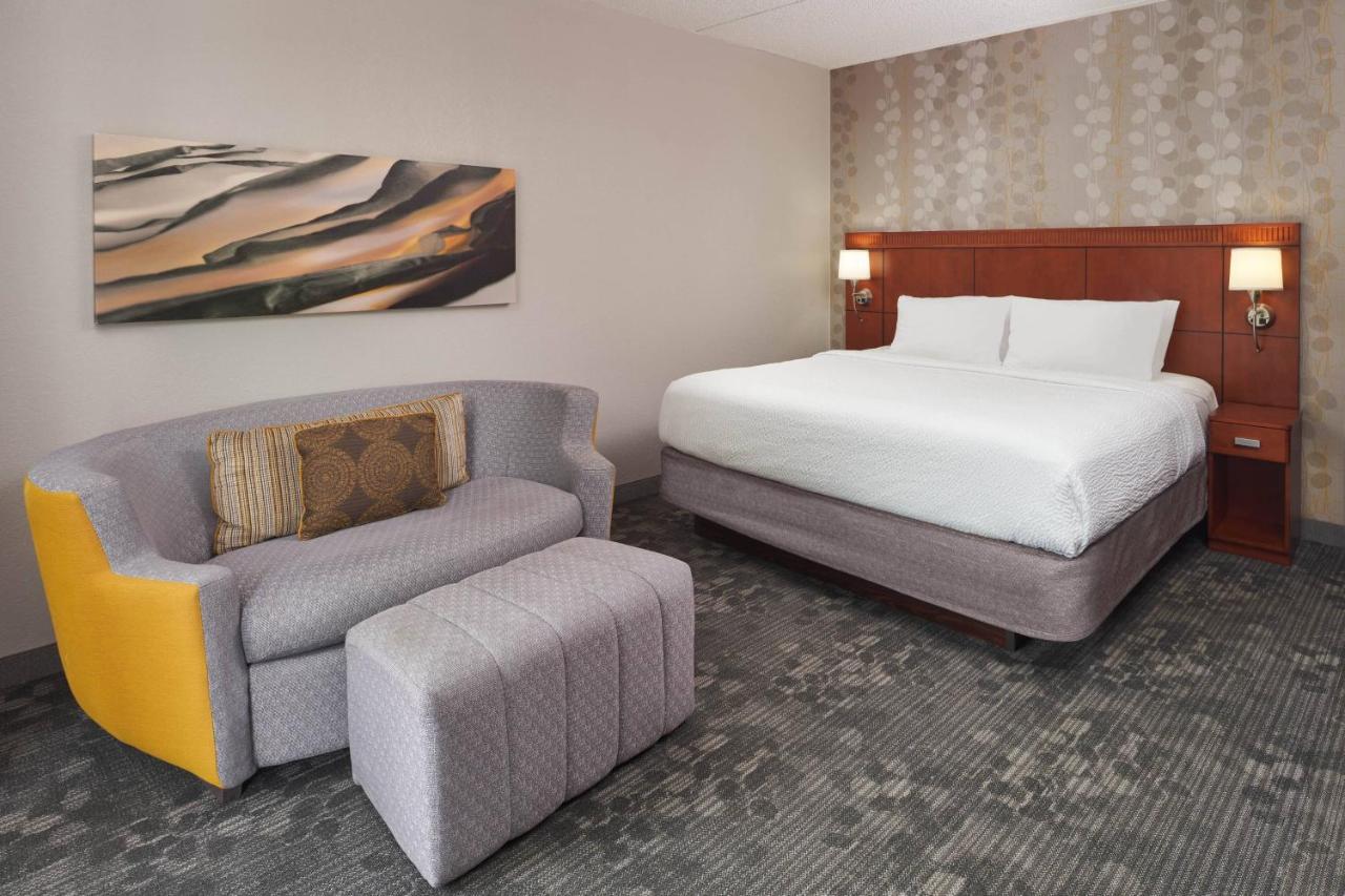  | Courtyard Chicago Wood Dale / Itasca