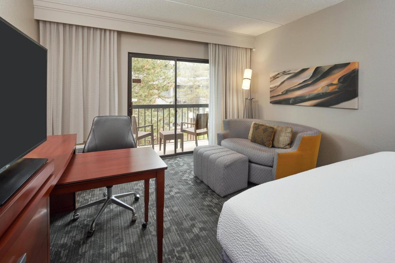  | Courtyard Chicago Wood Dale / Itasca