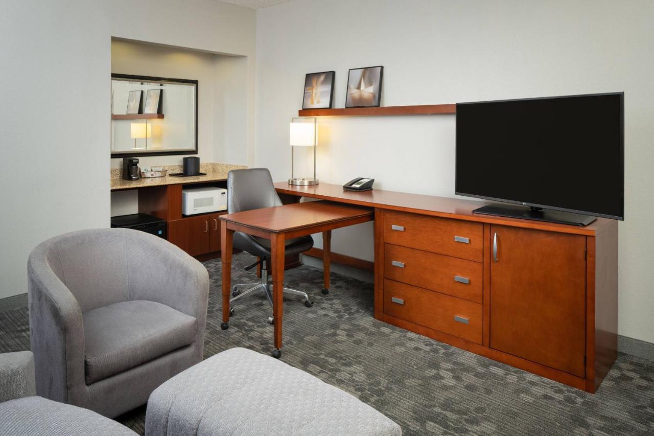  | Courtyard Chicago Wood Dale / Itasca