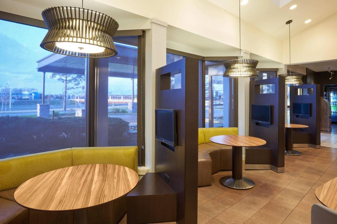  | Courtyard Chicago Wood Dale / Itasca