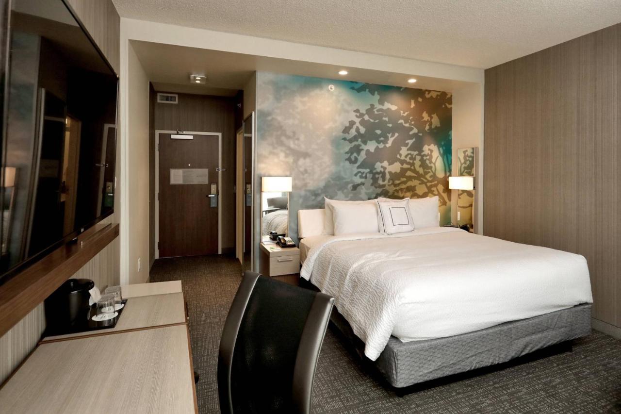 | Courtyard by Marriott Deptford
