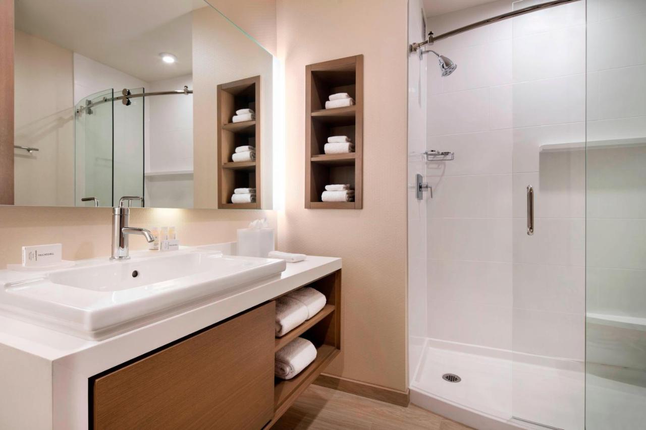 | Courtyard by Marriott Phoenix Downtown