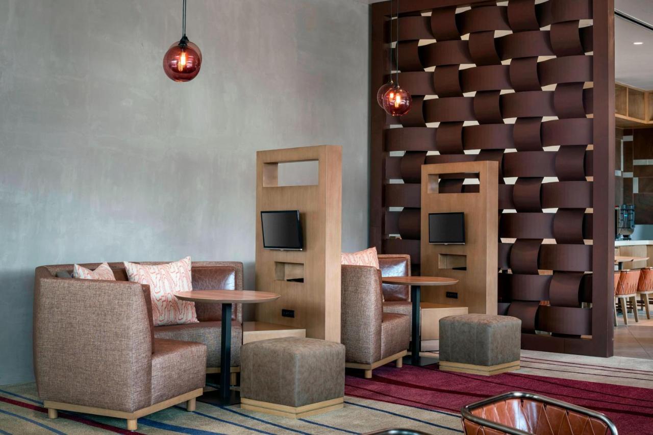 | Courtyard by Marriott Phoenix Downtown
