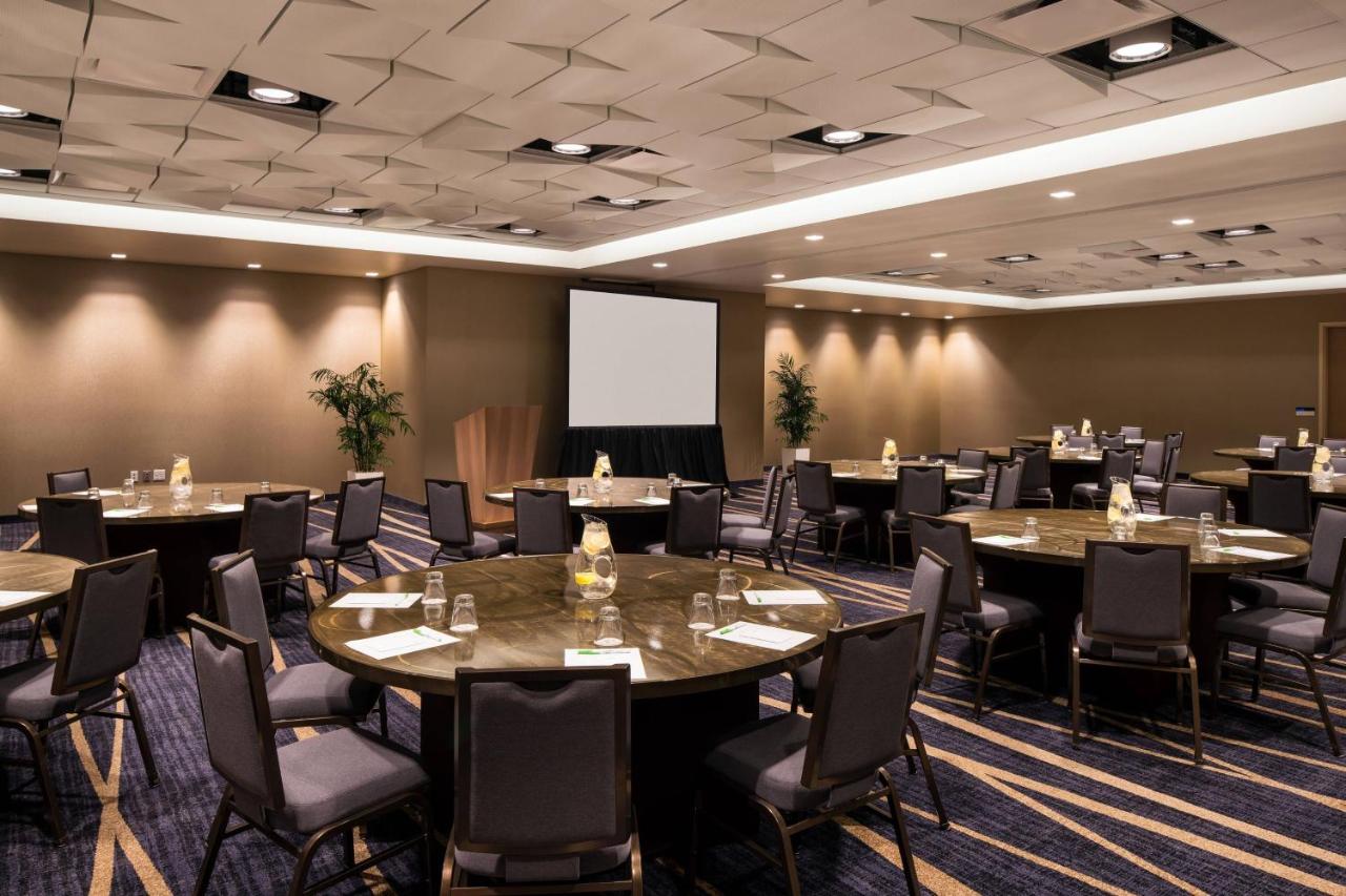 | Courtyard by Marriott Phoenix Downtown