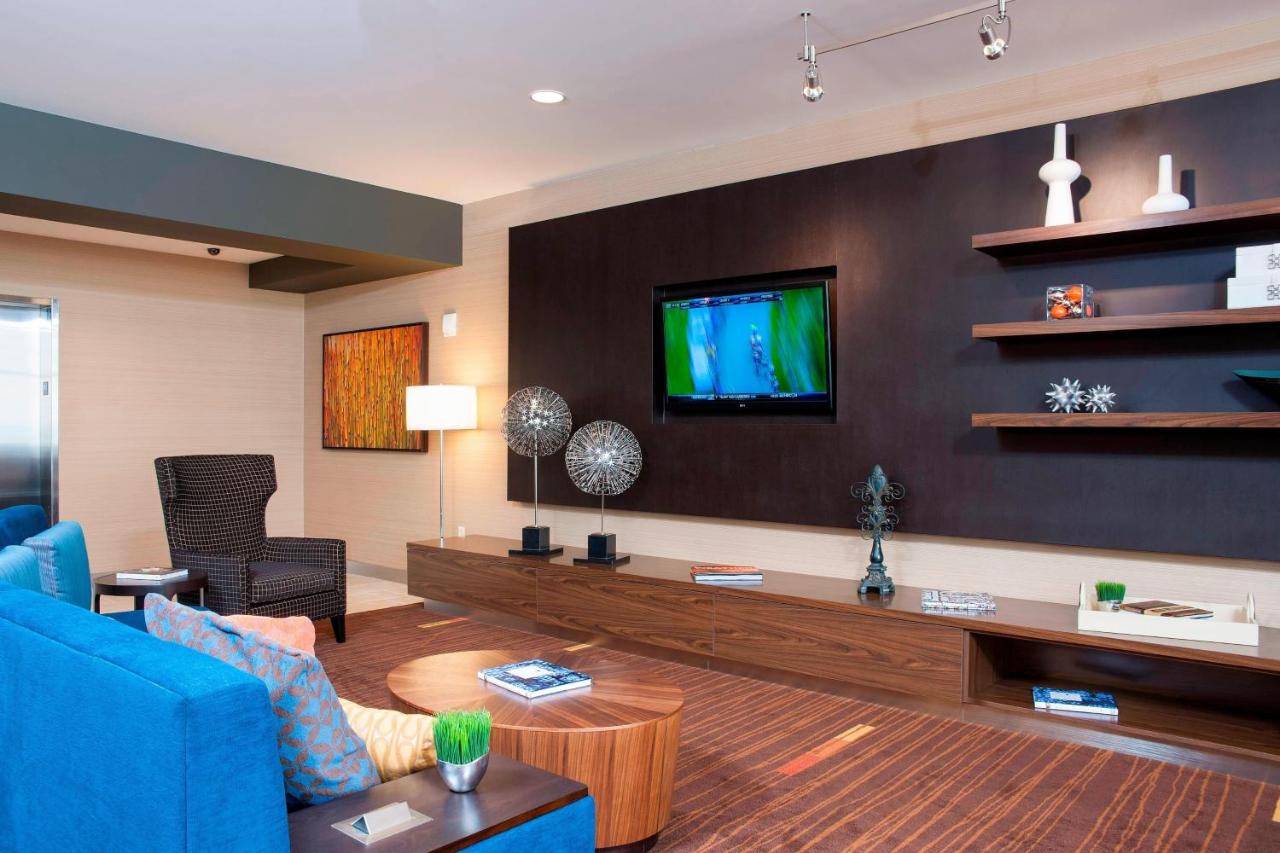 | Courtyard Peoria Downtown