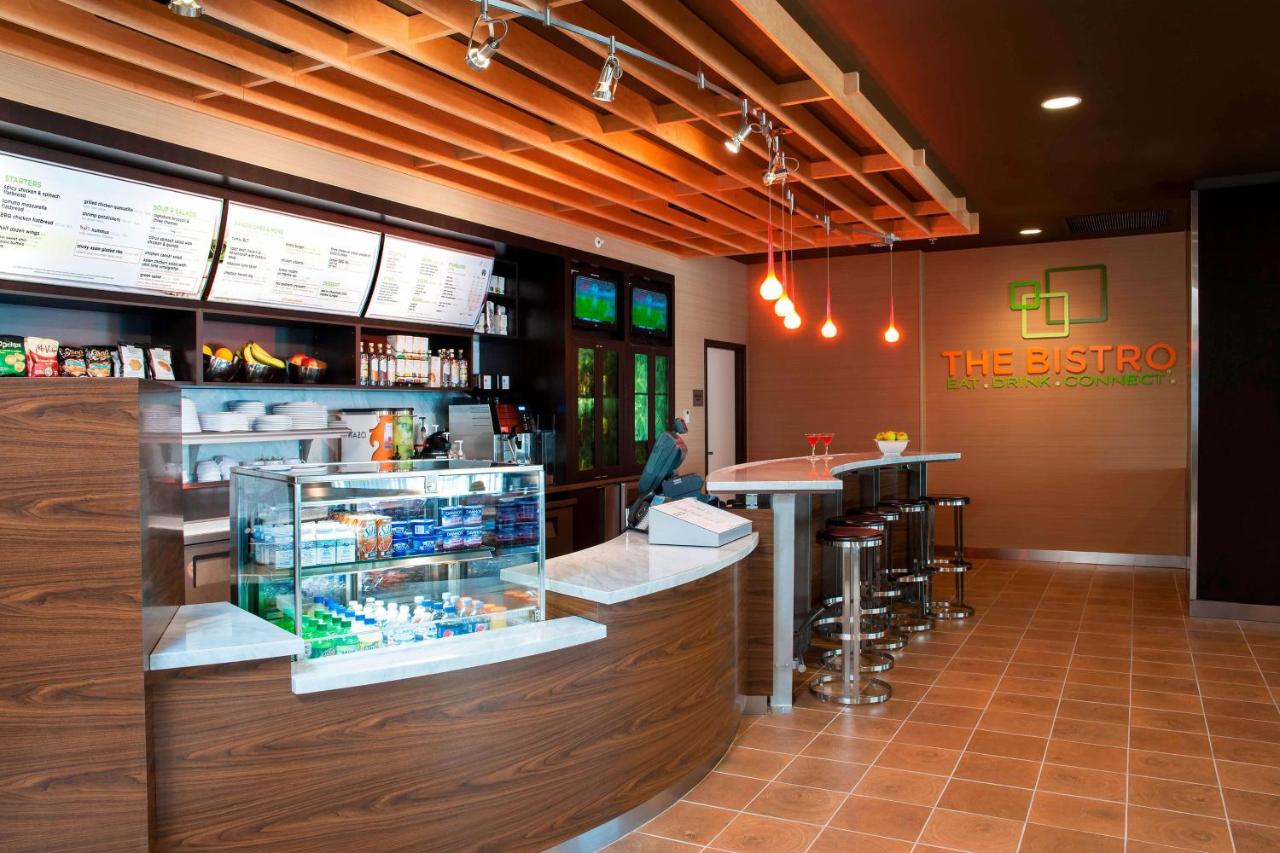 | Courtyard Peoria Downtown