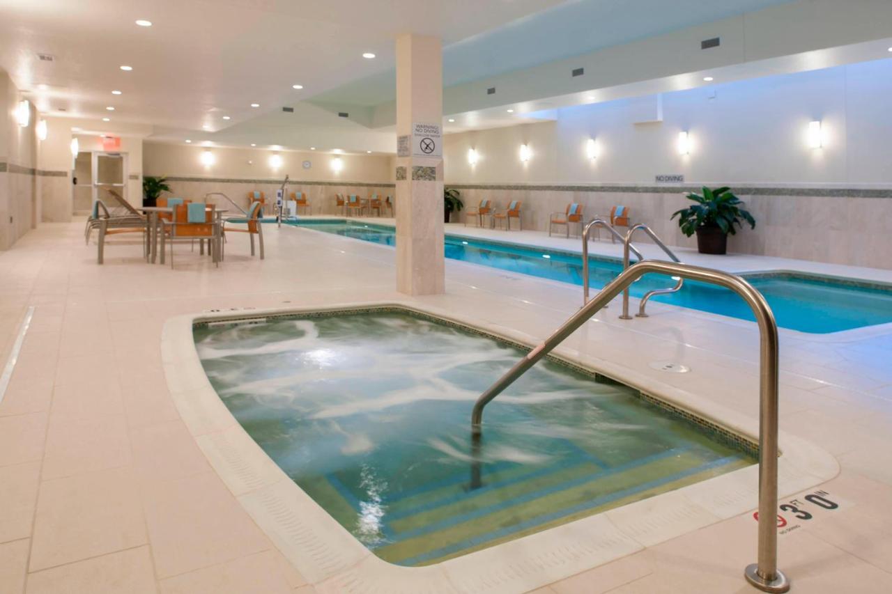 | Courtyard Peoria Downtown