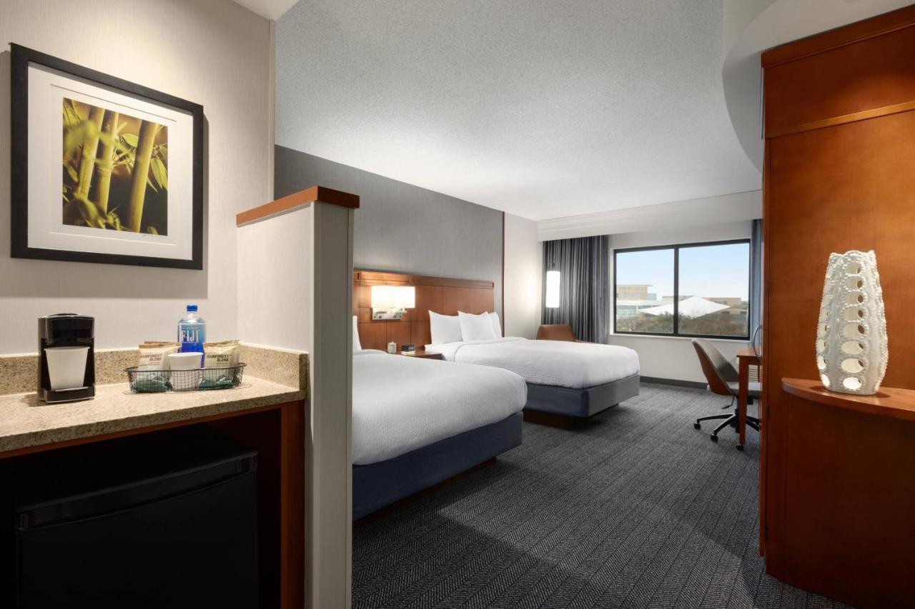 | Courtyard Greenville