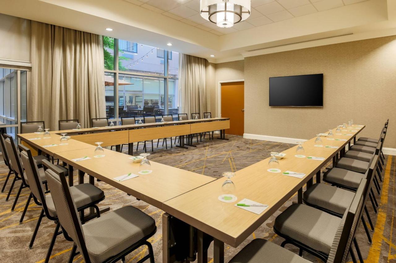 | Courtyard by Marriott Pittsburgh Downtown