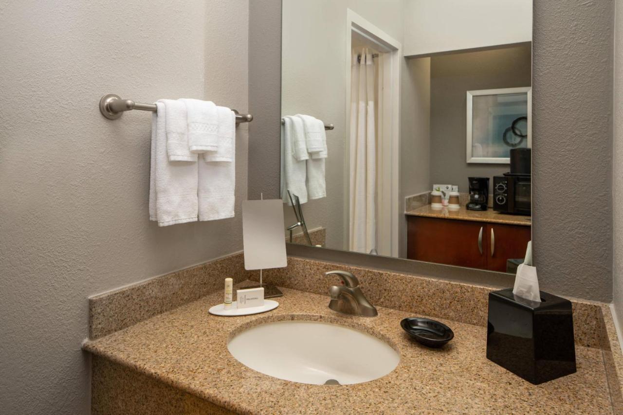  | Courtyard by Marriott Jacksonville at the Mayo Clinic Campus/Beaches