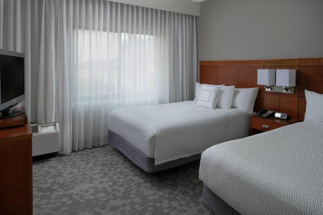  | Courtyard by Marriott Jacksonville at the Mayo Clinic Campus/Beaches