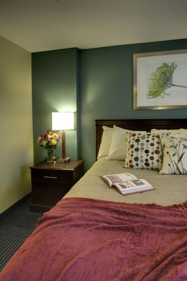 | Inn at Deep Creek