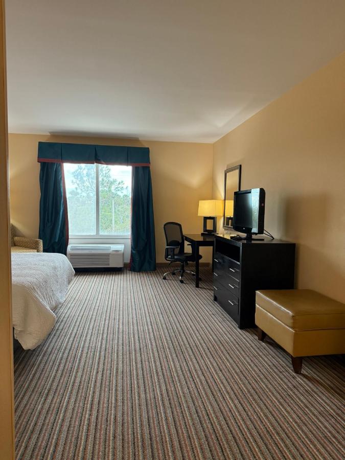King Room with Roll-In Shower - Disability Access at Holiday Inn Titusville-Kennedy Space Center, an IHG Hotel