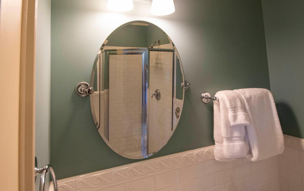 | Swift House Inn