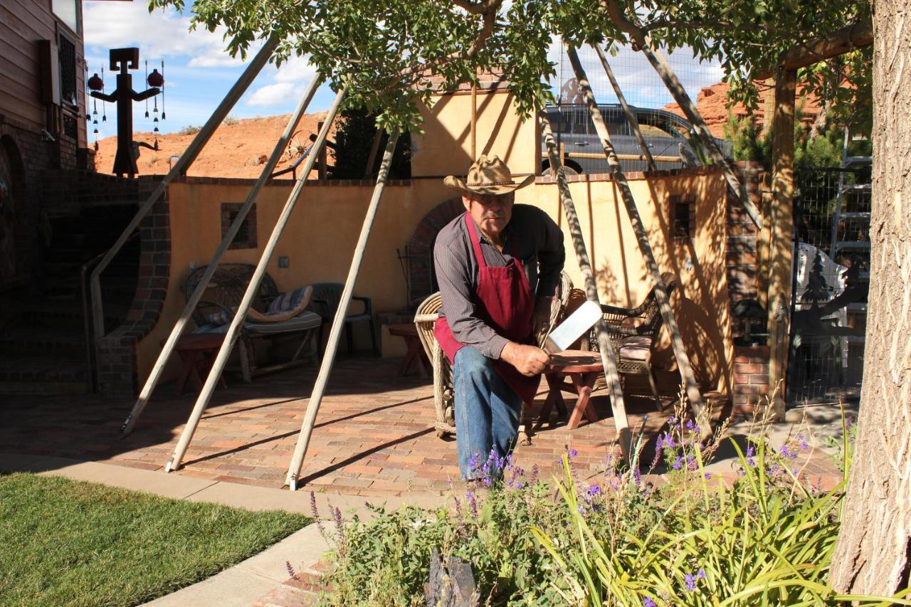 | K3 Guest Ranch