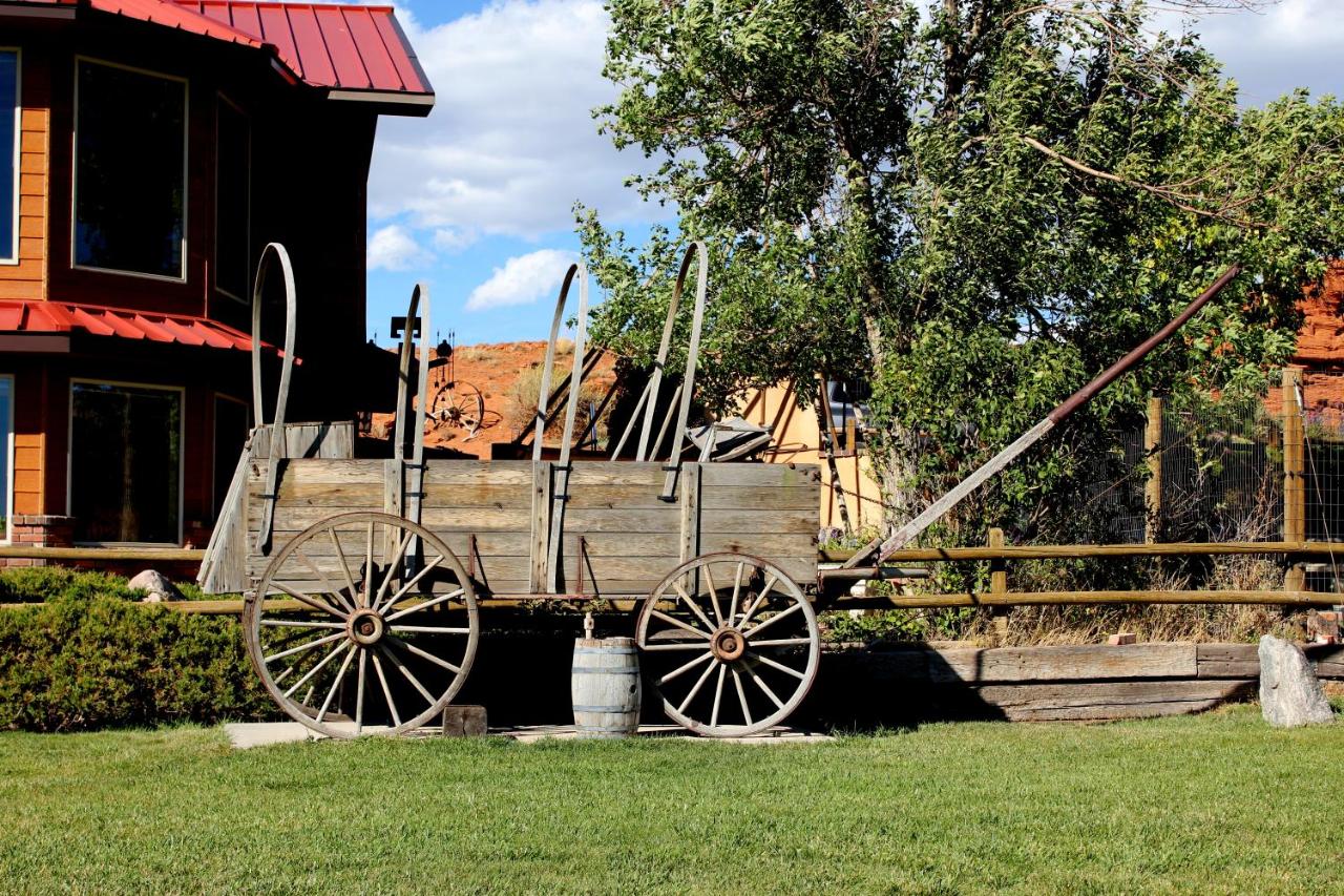 | K3 Guest Ranch