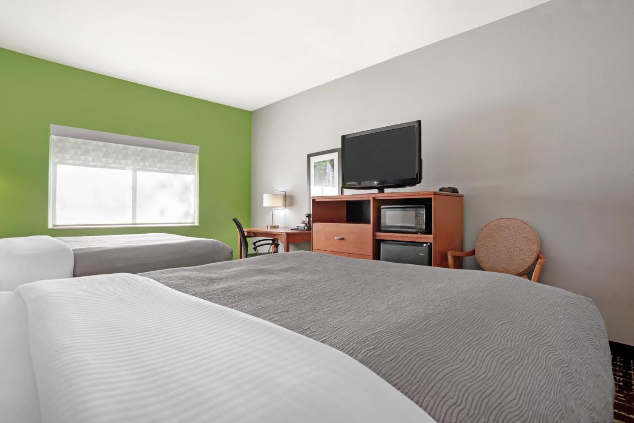 Double Room with Two Double Beds at Quality Inn & Suites Birmingham - Highway 280