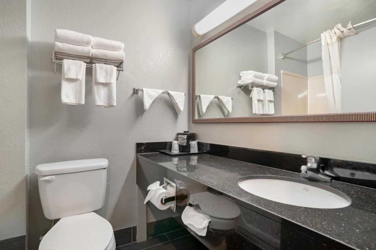 Double Room with Two Double Beds at Quality Inn & Suites Birmingham - Highway 280