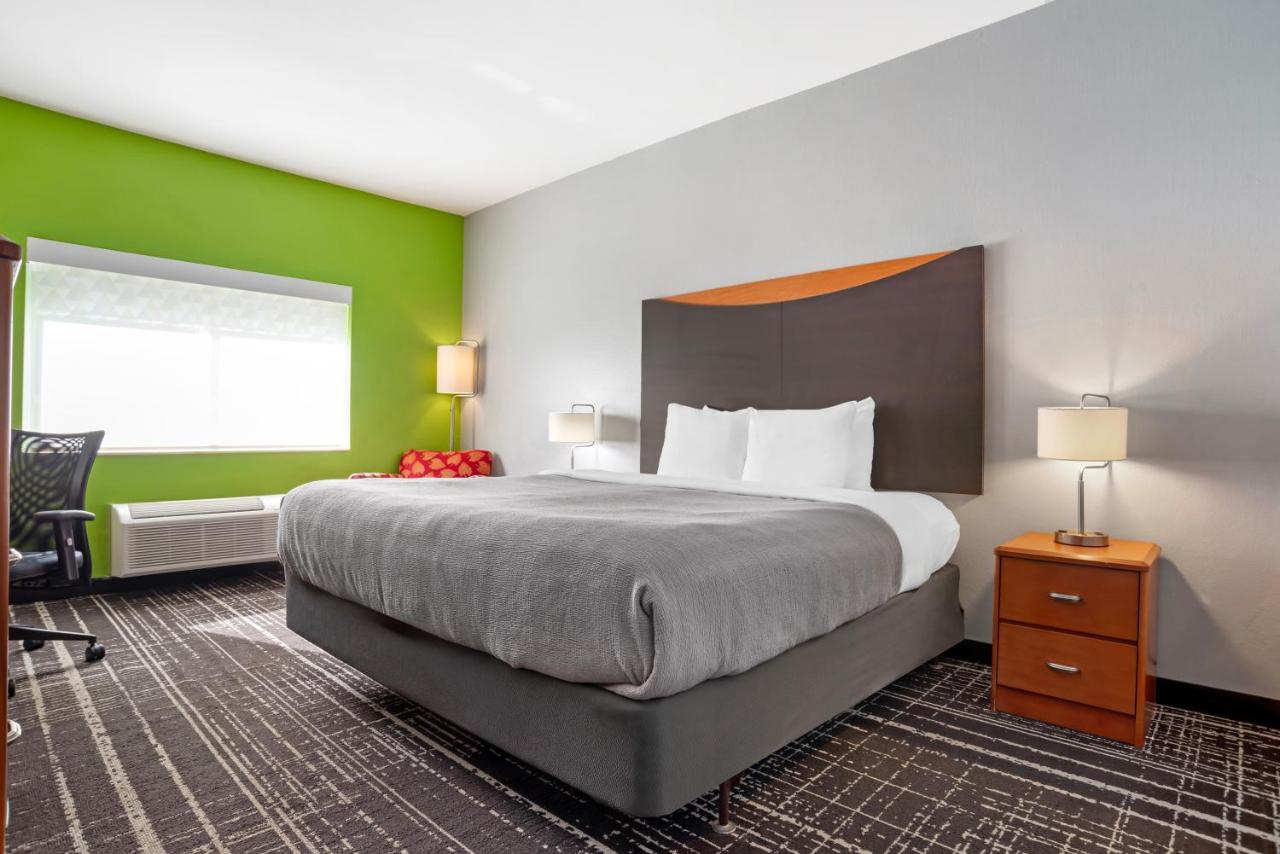 King Room - Accessible/Non-Smoking at Quality Inn & Suites Birmingham - Highway 280