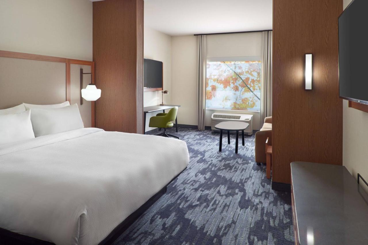 | Fairfield Inn & Suites by Marriott Athens-University Area