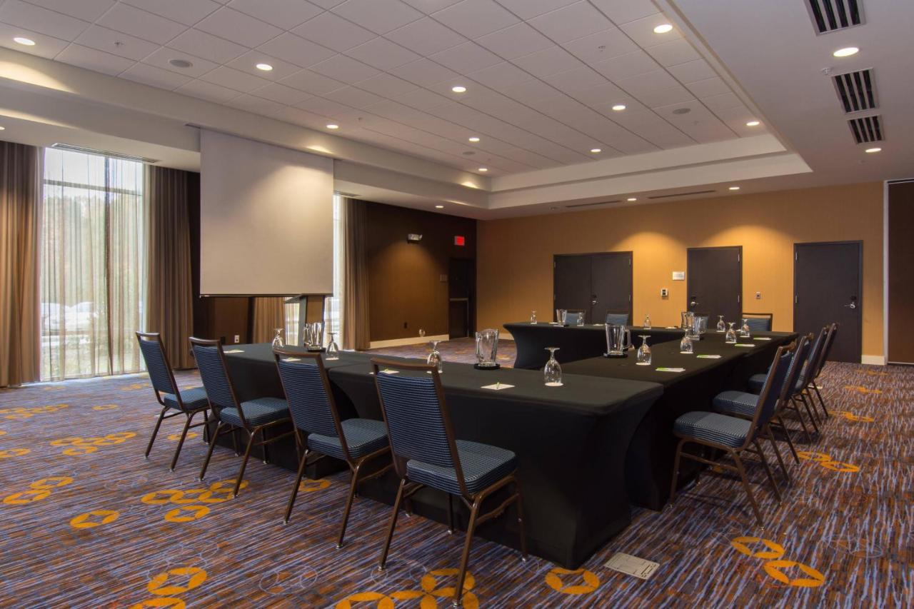 | Courtyard by Marriott Raleigh-Durham Airport/Brier Creek