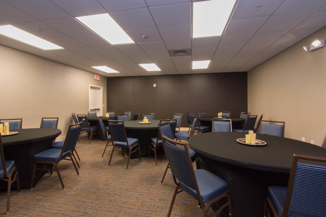 | Courtyard by Marriott Raleigh-Durham Airport/Brier Creek