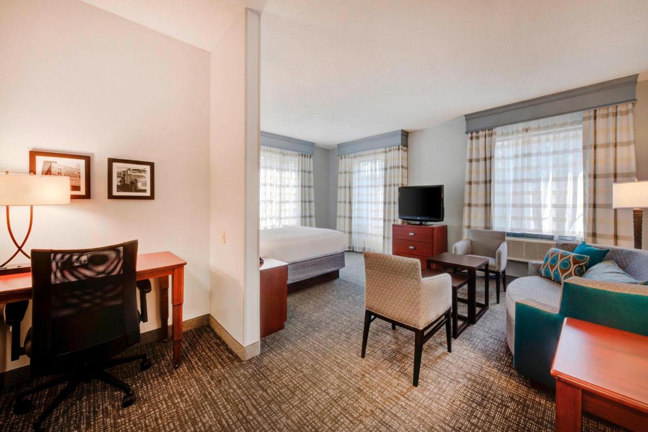 | Courtyard by Marriott Raleigh Crabtree Valley