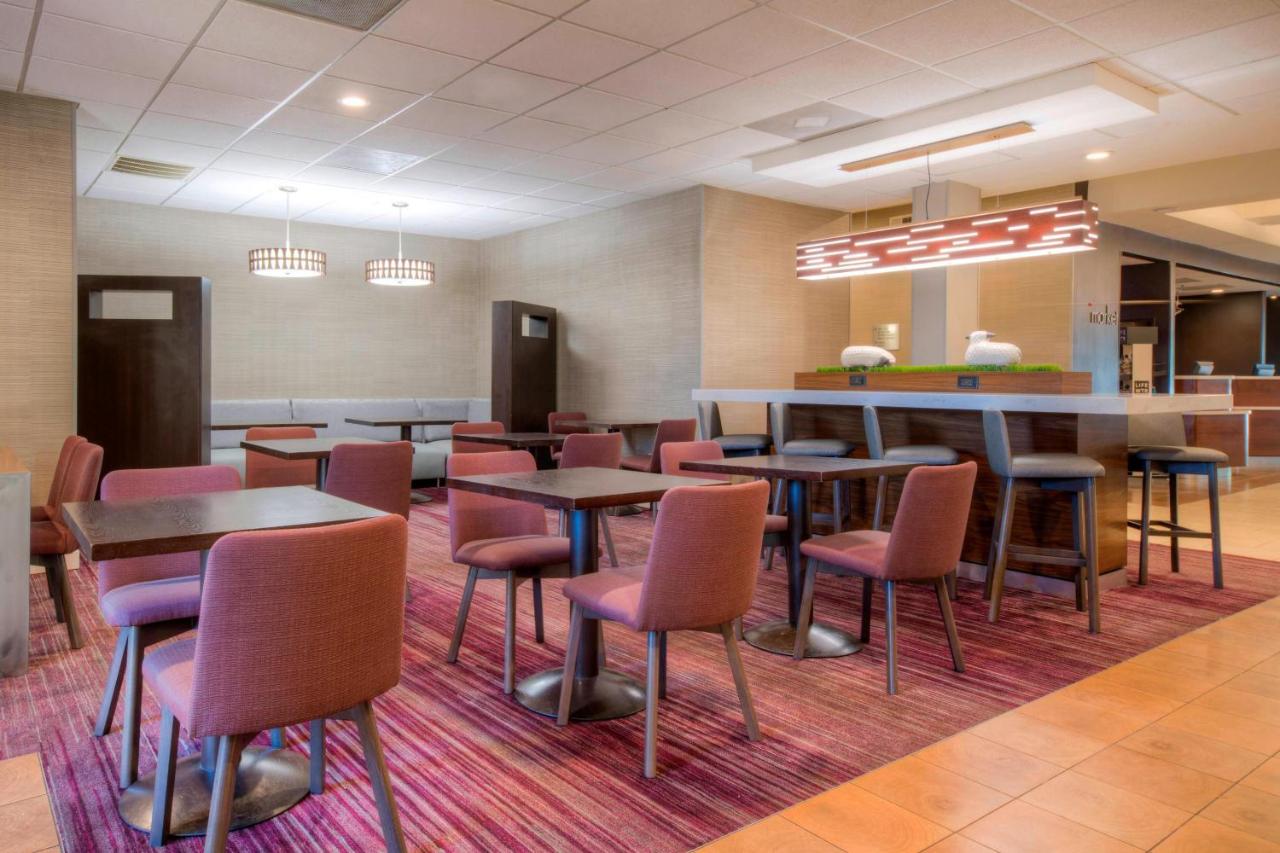 | Courtyard by Marriott Raleigh Crabtree Valley