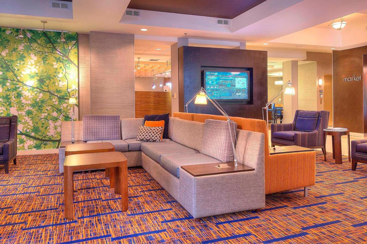 | Courtyard by Marriott Raleigh Crabtree Valley