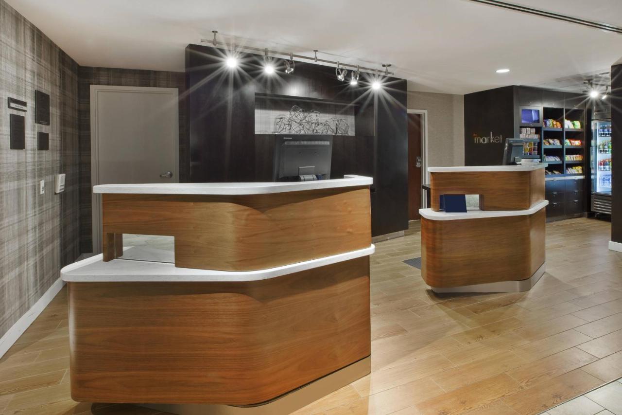 | Courtyard by Marriott Somerset