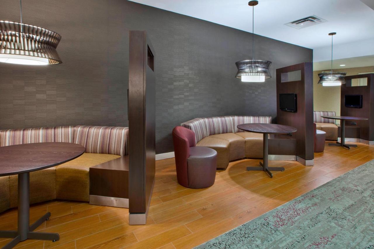 | Courtyard by Marriott Somerset