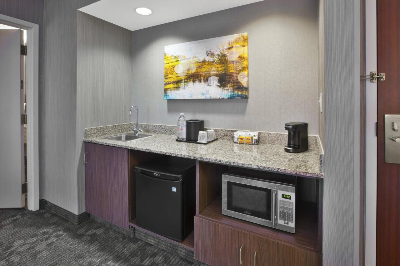 | Courtyard by Marriott Somerset