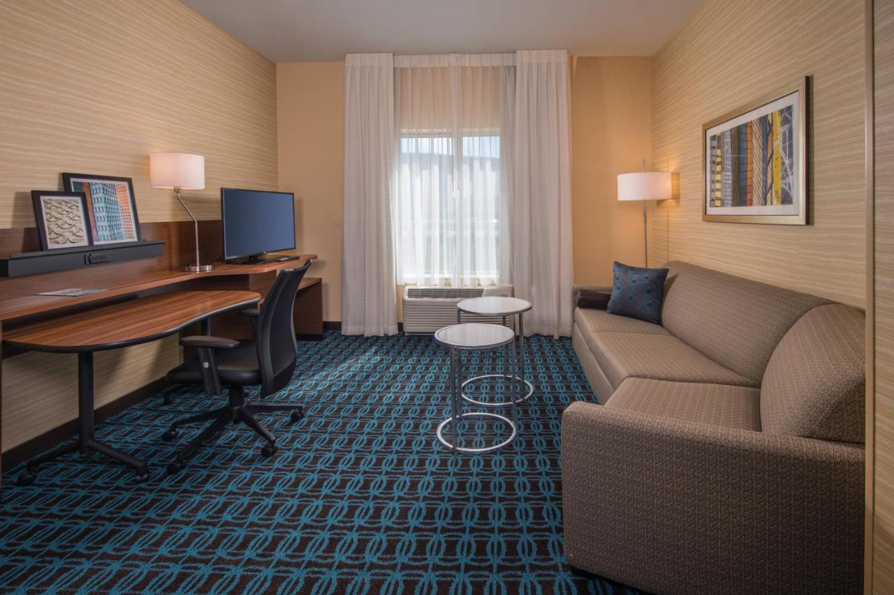 Large King Room with Sofa Bed at Fairfield Inn & Suites by Marriott Altoona