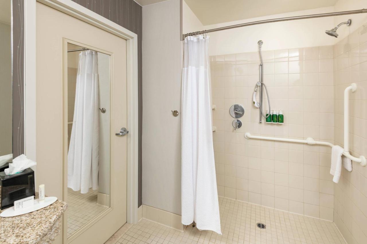 King Room with Sofa Bed at Courtyard by Marriott Santa Ana Orange County