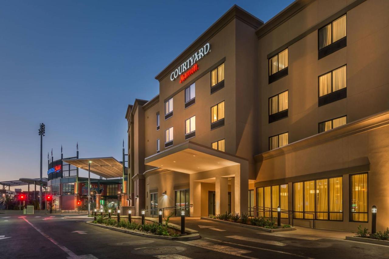 | Courtyard by Marriott Reno Downtown/Riverfront