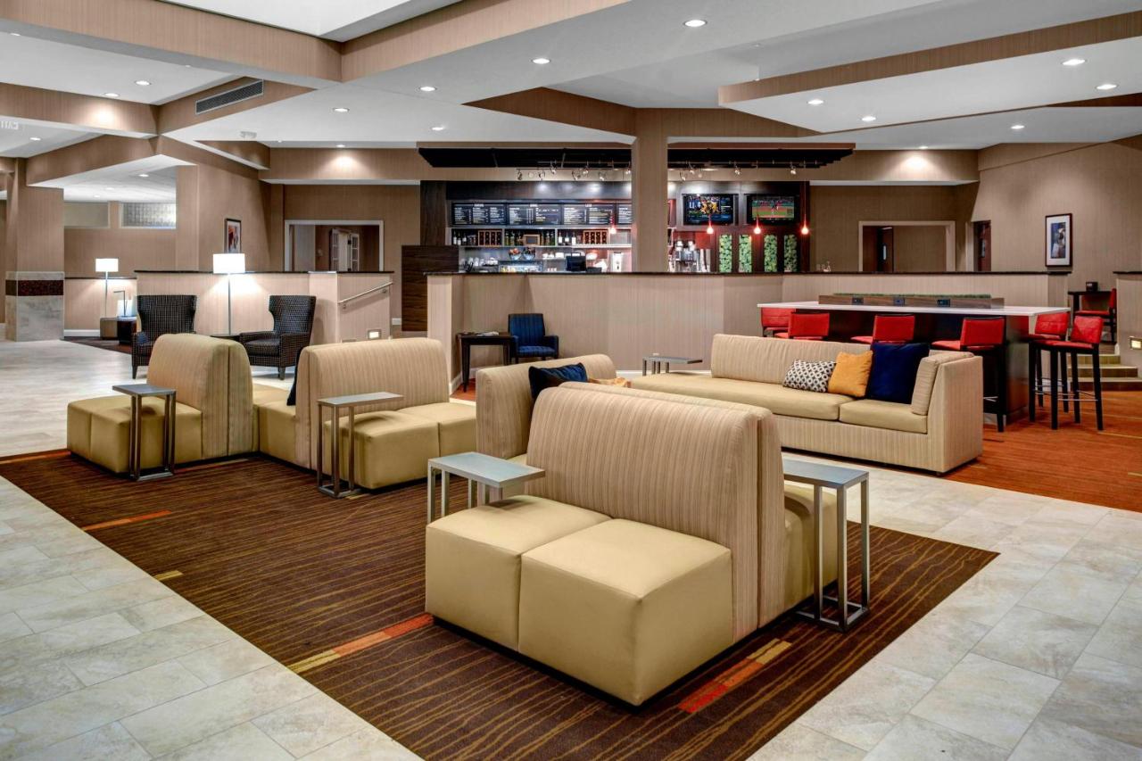 | Courtyard by Marriott St. Cloud