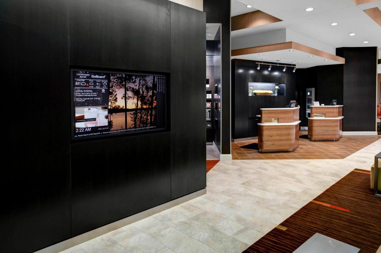 | Courtyard by Marriott St. Cloud