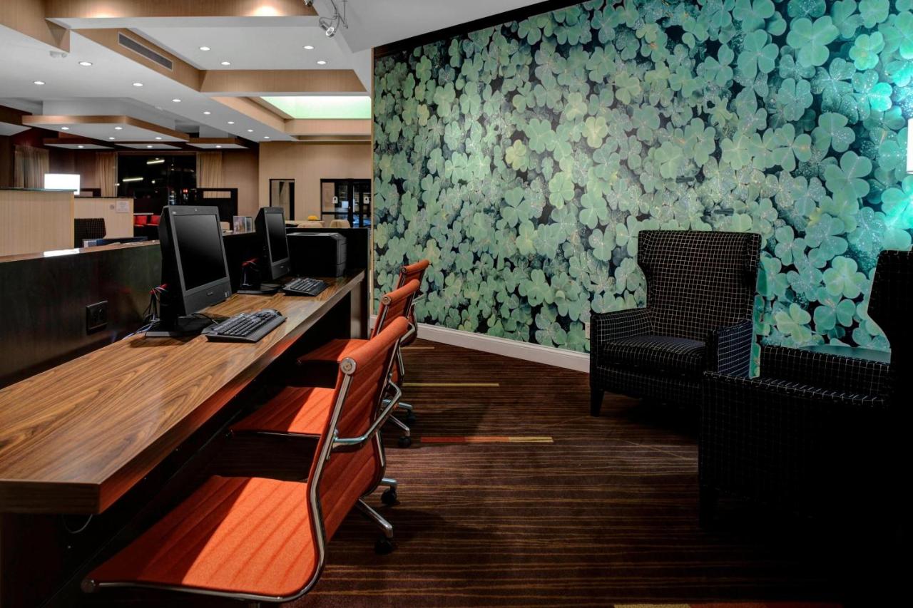| Courtyard by Marriott St. Cloud