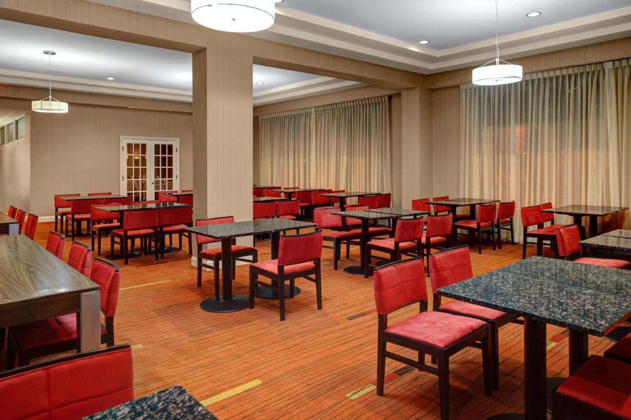 | Courtyard by Marriott St. Cloud