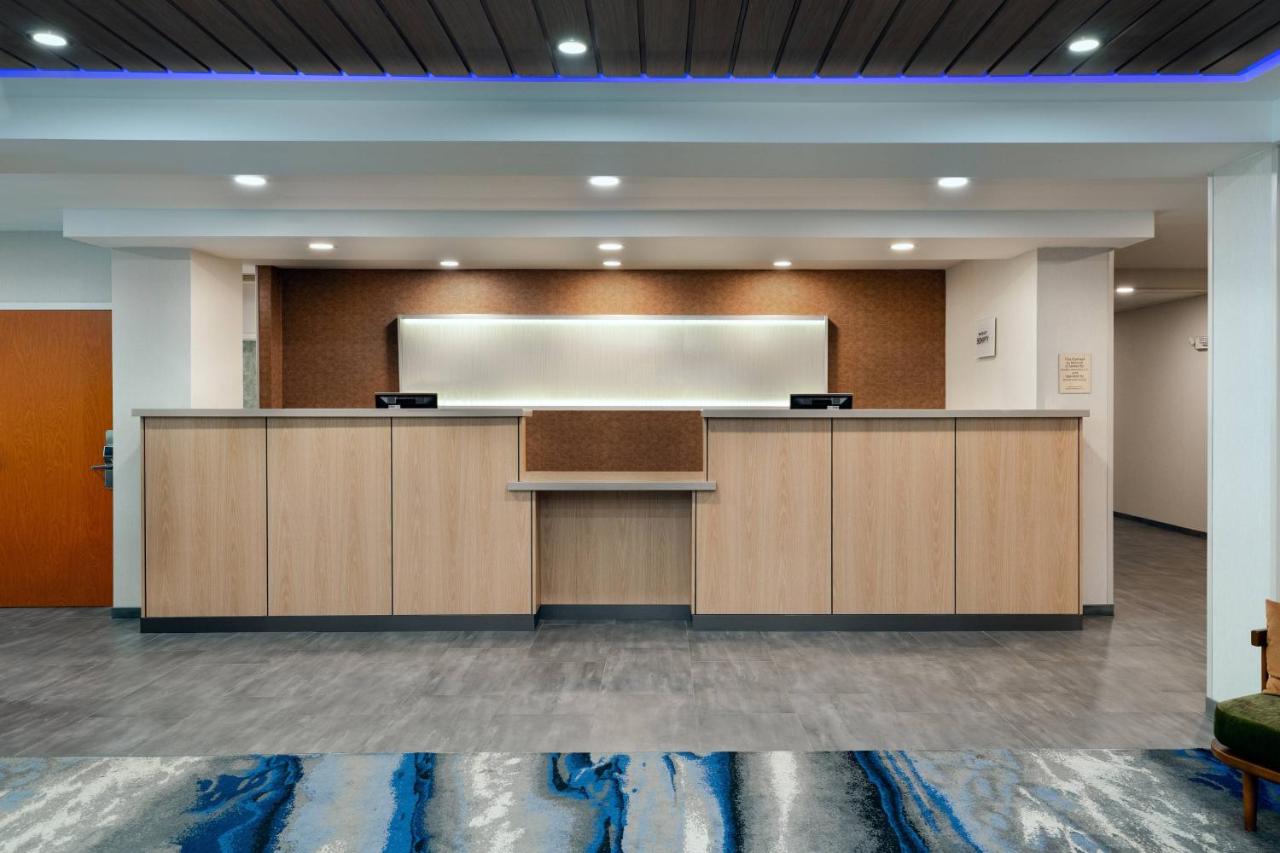 | Fairfield Inn & Suites by Marriott Atlanta Stonecrest