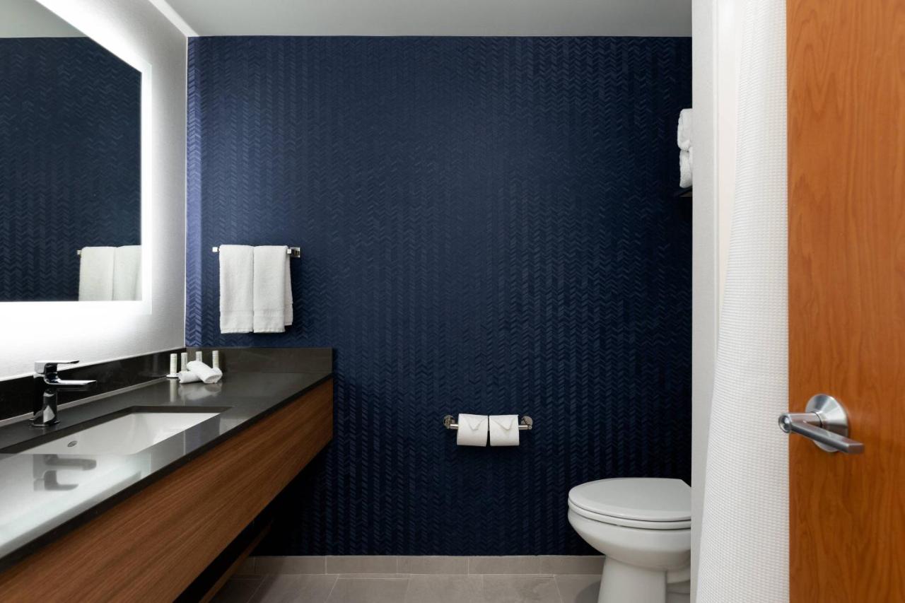 King Room at Fairfield Inn & Suites by Marriott Atlanta Stonecrest